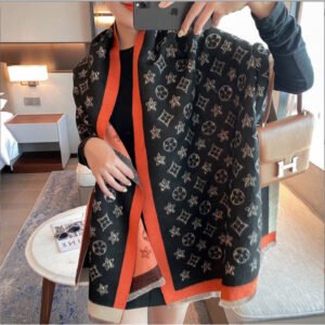 "In khăn thời trang theo mẫu thiết kế riêng – Lụa, cotton, microfiber cao cấp xưởng in TTP